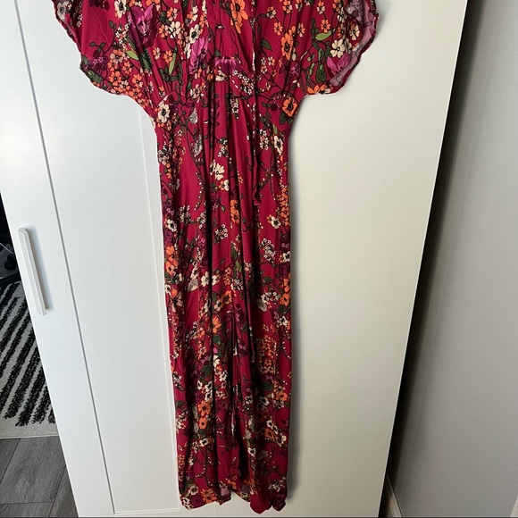 WAYF Floral Maxi Dress. Small - Picture 5 of 15